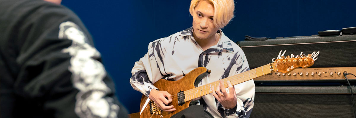 ギター教室講師・髙山先生